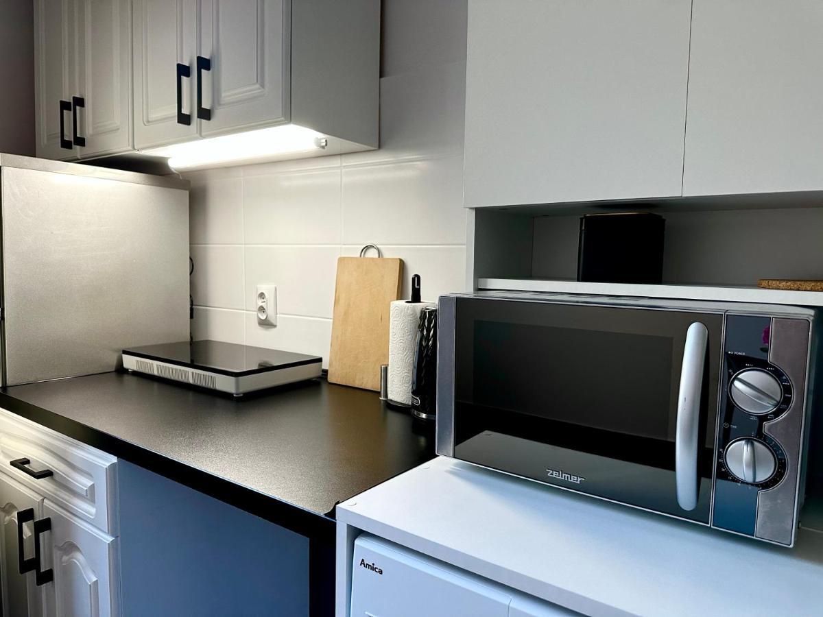 Charming Apartment In The City Center Varsavia Esterno foto