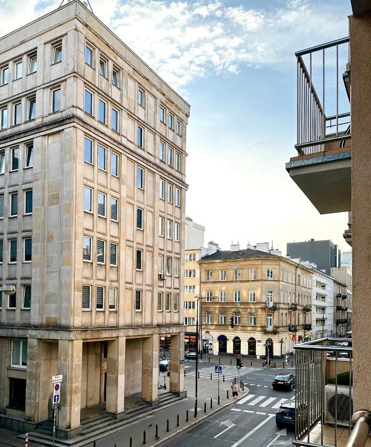 Charming Apartment In The City Center Varsavia Esterno foto
