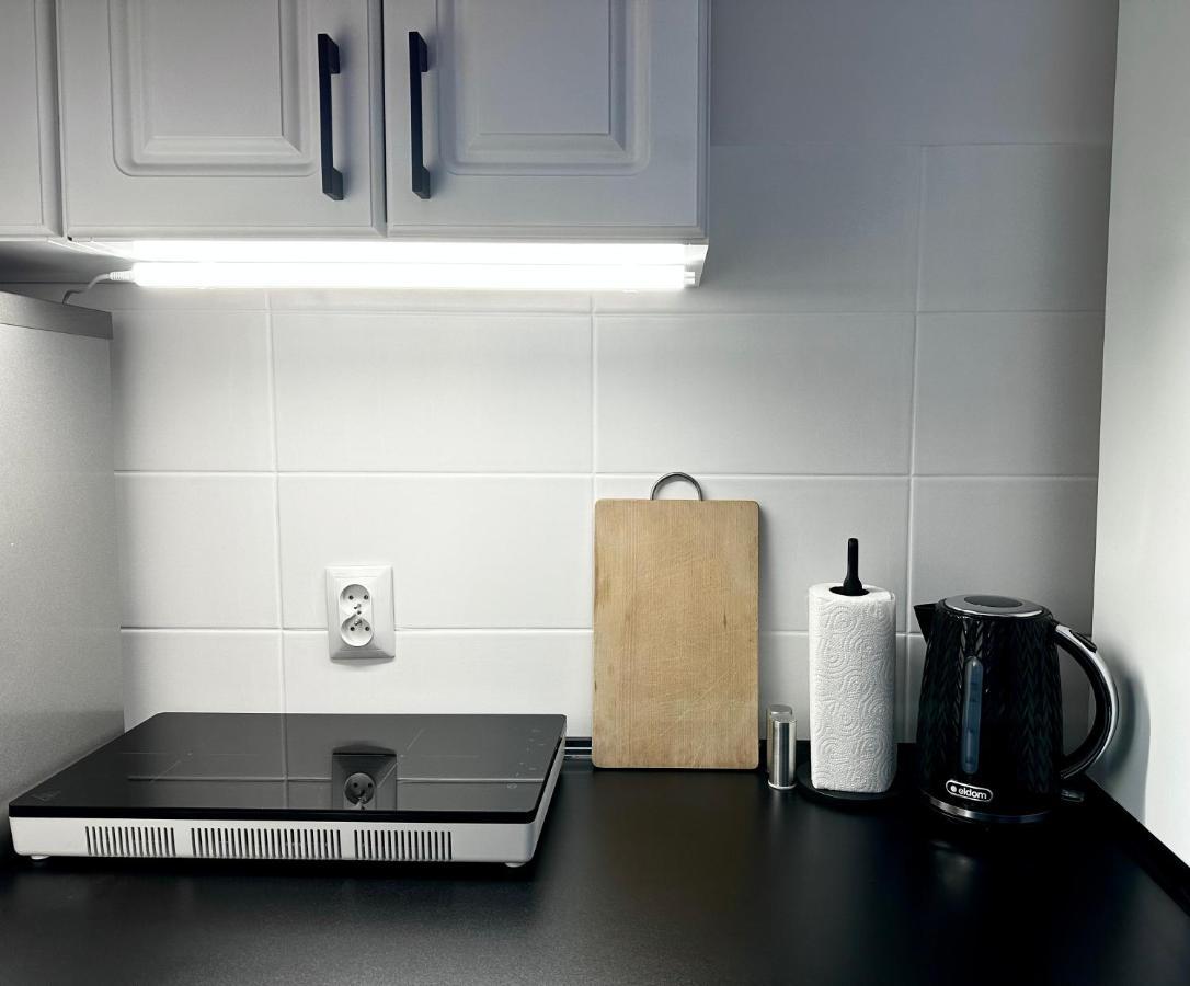 Charming Apartment In The City Center Varsavia Esterno foto