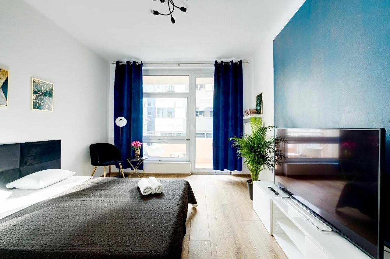 Charming Apartment In The City Center Varsavia Esterno foto